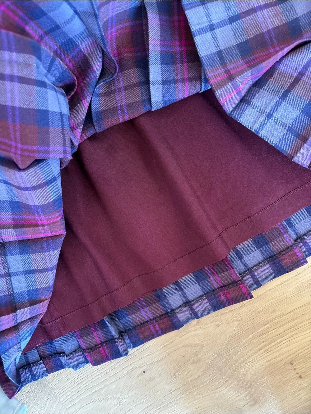 VTG Ireland 100% Wool Purple Plaid Tartan Pleated Women’s Skirt, Lined, Midi, 28